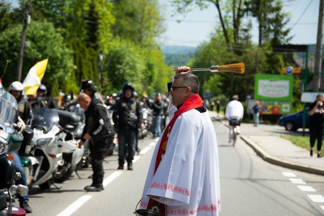 W niedzielę z Zakopanego do Ludźmierza przejechała pielgrzymka motocyklistów i strażaków