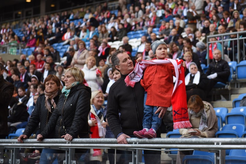 Rocznica chrztu Polski: Uroczystości na na stadionie...