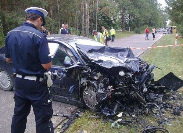 Podczas kilku wakacyjnych miesięcy na podlaskich drogach doszło do 225 wypadków. W wypadku koło miejscowości Trześcianka 6 sierpnia zginęły 3 osoby.