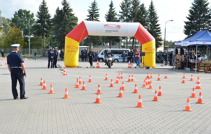 XXIX konkurs Policjant ruchu drogowego - finał. Jazda...