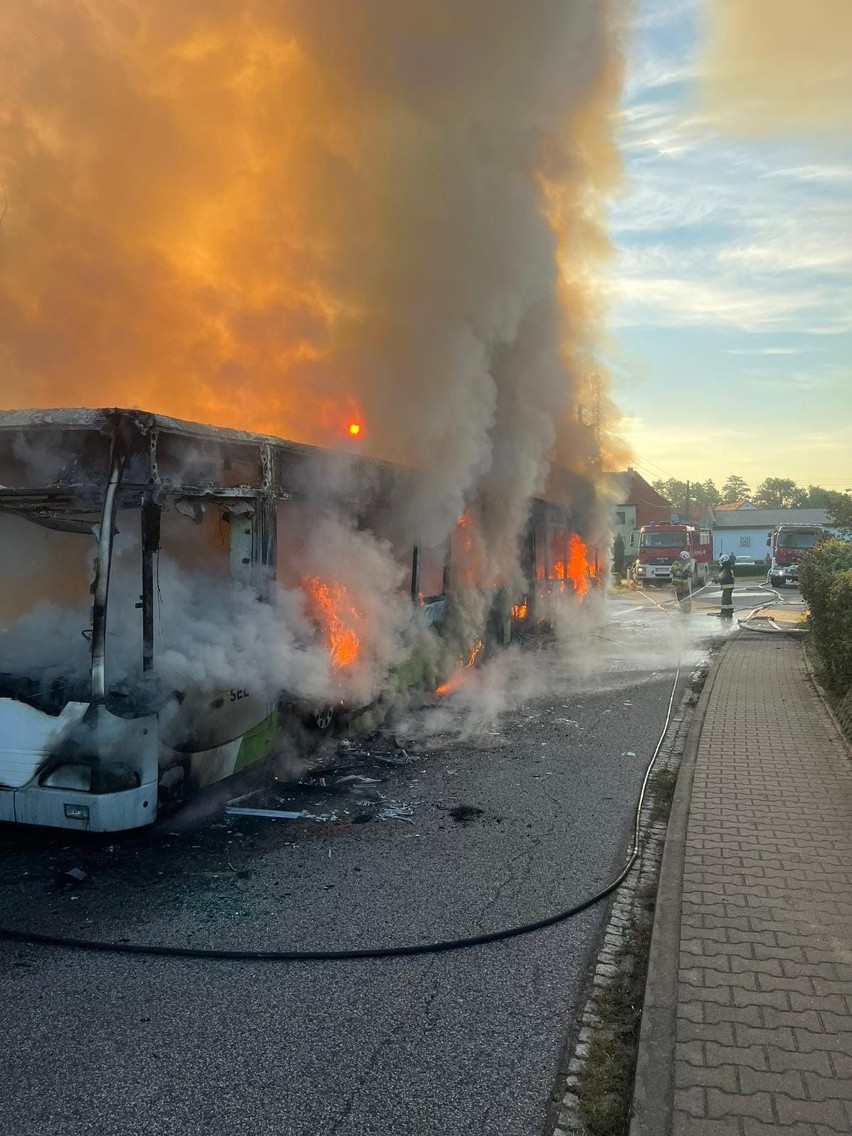 Poranny pożar autobusu