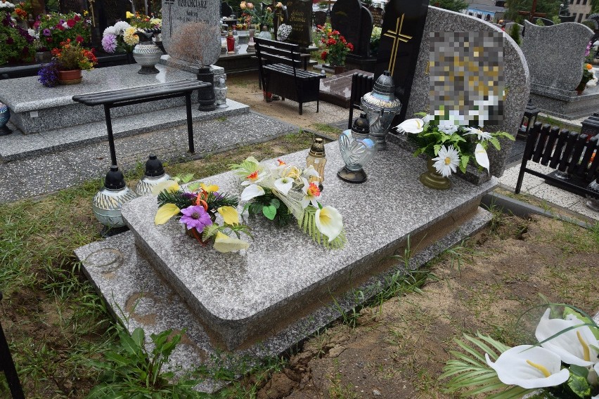 Szkody na cmentarzu w Szczecinku po ulewie (zdjęcia)