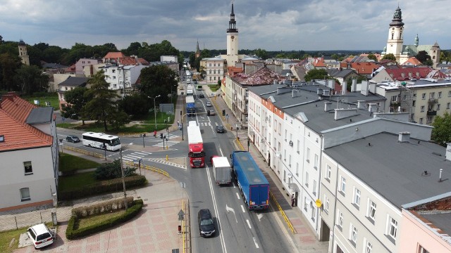 Tak wygląda na co dzień ruch na ulicach Strzelec Opolskich.