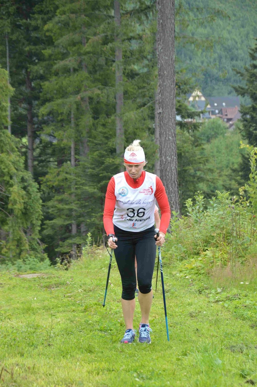 Kościelisko. Ścigali się w zawodach Nordic Walking. Wystartowała też Krystyna Guzik [ZDJĘCIA]