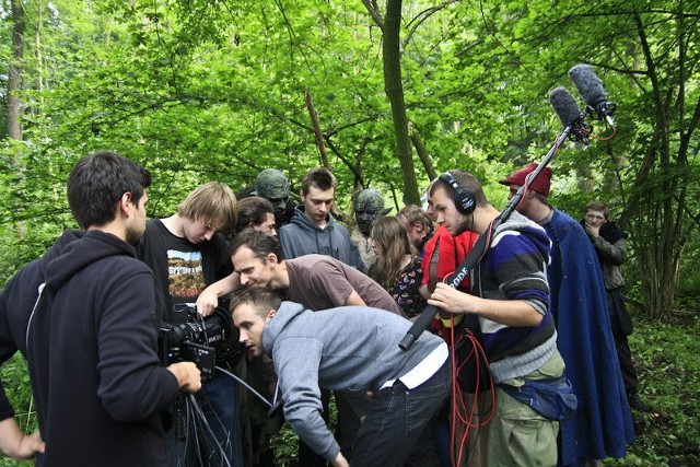 Główne role w filmie pod tytułem "Larp" grają zawodowi aktorzy, min. Marcel Borowiec, znany z seriali &#8220;Plebania&#8221; czy &#8220;Na dobre i na złe&#8221;, Anna Radwan i Juliusz Chrząstowski, aktorzy krakowskiego Teatru Starego, Bartłomiej Firlet.