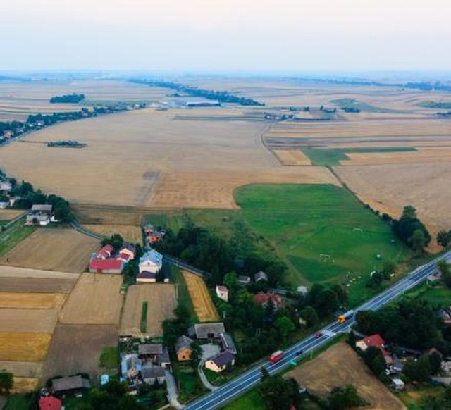 Gdy powstanie droga przez strefę gospodarczą, to ciężkie auta nie będą jeździły przez wioskę