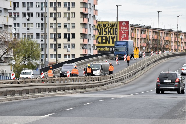 W środę 6 maja zmieniona ma być organizacja ruchu na moście na ul. Nysy Łużyckiej oraz na estakadzie nad rondem.