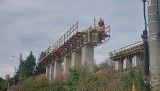 Na obwodnicy Opatowa powstają mosty, wiadukty i estakady. Zobacz jak wyglądają prace