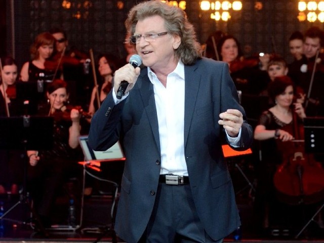 Zbigniew Wodecki zaśpiewa w niedzielę w Nowej Dębie.