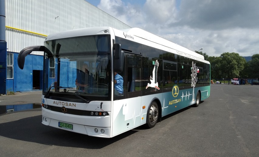 Kolejny weekend testowania autobusów elektrycznych w Krośnie. Darmowe kursy do uzdrowisk [ZDJĘCIA]