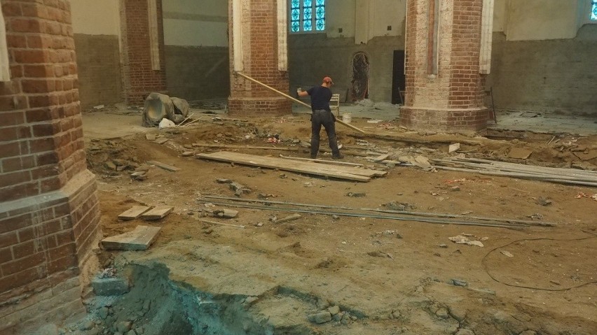 Trwa gruntowny remont w koszalińskiej katedrze. Wnętrze...