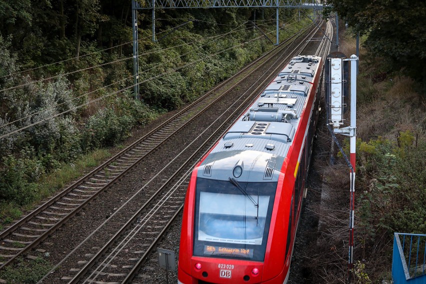 Kłopoty wykonawcy Szczecińskiej Kolei Metropolitalnej w Szczecinie i w Gryfinie