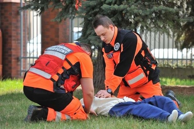 Od najbliższego poniedziałku codziennie, również na naszym portalu, będziemy Państwu radzić, jak udzielać pierwszej pomocy.