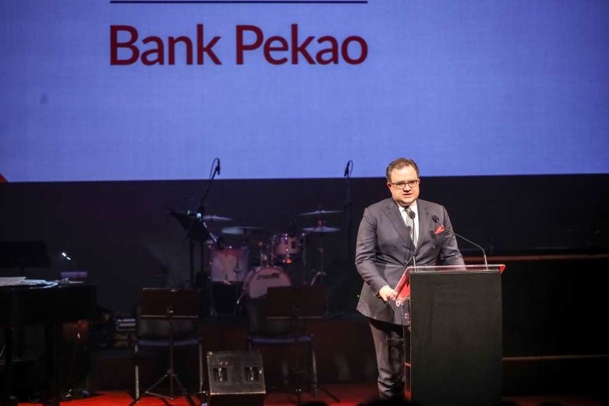 90 urodziny banku Pekao w krakowskim Teatrze Słowackiego. Dwa lata po repolonizacji, czyli "powrocie Żubra do domu" [ZDJĘCIA]