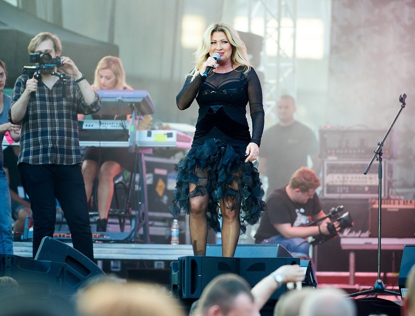 Beata Kozidrak podczas koncertu na Arenie Lublin