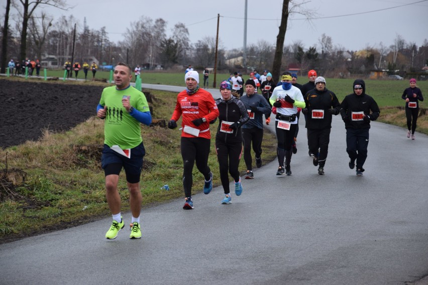 Fotorelacja z I Żnińskiego Biegu Powstańczego na trasie Żnin...