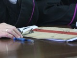 Nadużycia finansowe w szkołach  w gminie Kunów. Księgowa zwolniona, dyrektorzy złożyli rezygnacje
