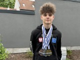 16-latek z Rydułtów zdobył trzy medale ME w armwrestlingu. Marek Freiwald jest niepełnosprawny. Powygrywał ze zdrowymi zawodnikami ZDJĘCIA