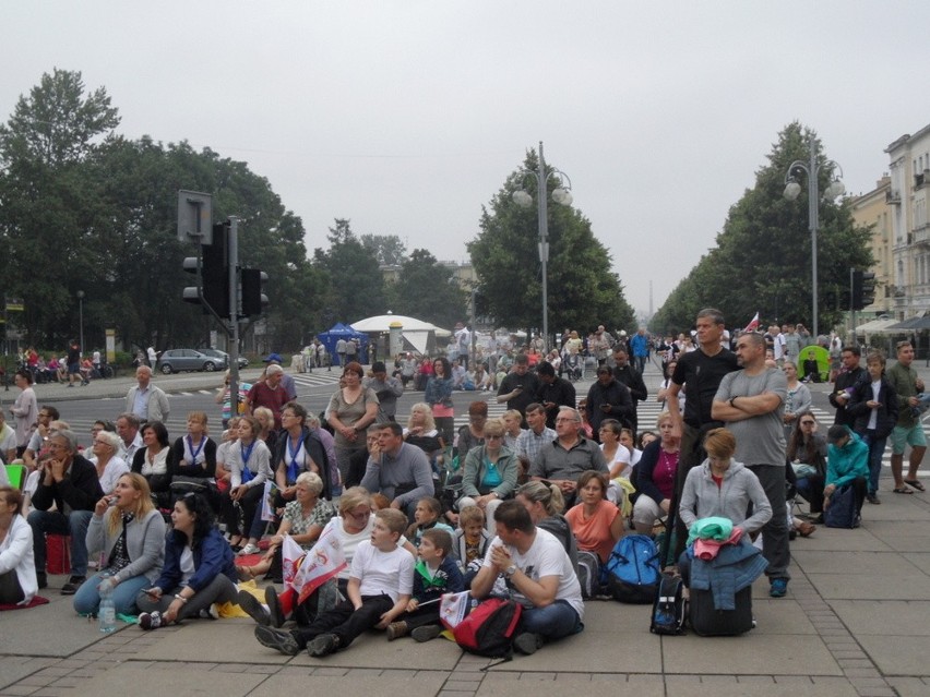 Częstochowa ŚDM 2016. Z każdą minutą przybywa pielgrzymów