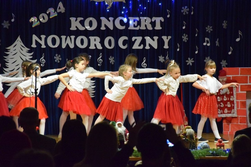 Koncert Noworoczny i akcja "Ile waży Święty Mikołaj" w Jedlni-Letnisko. To było piękne widowisko