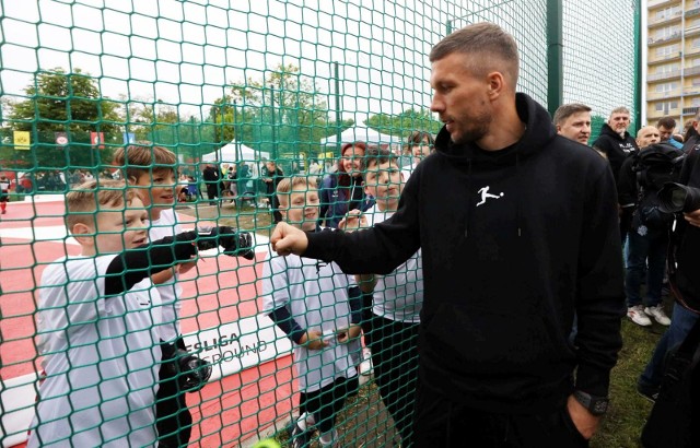 Lukas Podolski jest dużą marką, ale w Górniku mają problem z jej efektywnym wykorzystaniem.Zobacz kolejne zdjęcia. Przesuwaj zdjęcia w prawo - naciśnij strzałkę lub przycisk NASTĘPNE