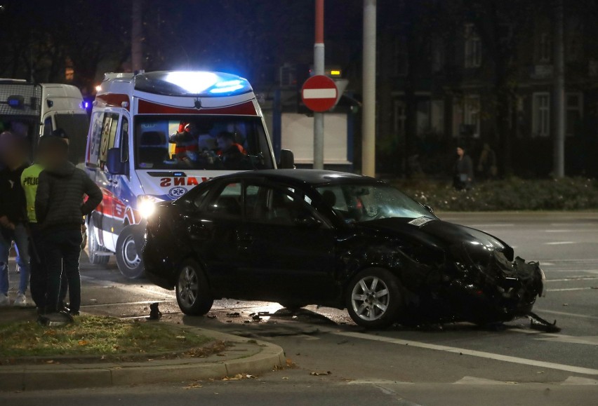 Nocny wypadek na placu Kościuszki