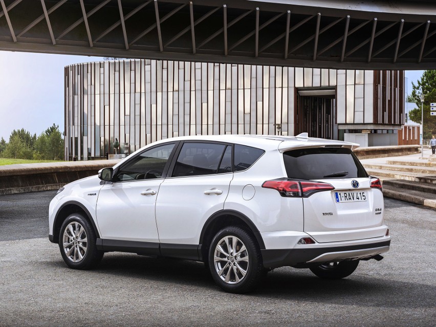 Toyota RAV 4 Hybrid...