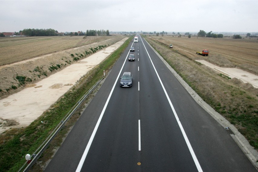 W latach 2008-14 udało się zmodernizować 685 km dróg spośród...