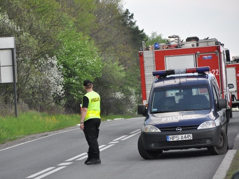 Policjanci przez kilka godzin kierowali wahadłowym ruchem na...