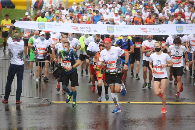 W Silesia Półmaratonie wystartowało 1693 biegaczyZobacz kolejne zdjęcia. Przesuwaj zdjęcia w prawo - naciśnij strzałkę lub przycisk NASTĘPNE