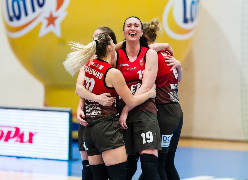 Ślęza Wrocław powalczy o medale Energa Basket Ligi Kobiet!