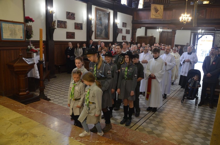 Święto Konstytucji 3 Maja w Jedlni-Letnisku. Była uroczysta msza święta i wystawa. Zobacz zdjęcia