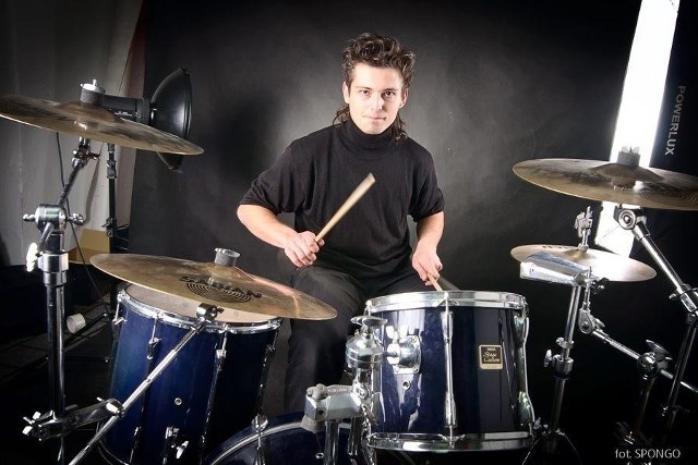 Założycielem Radomskiej Szkoły Rock'a jest Mikołaj "Czester&#8221; Ganabisiński, który będzie uczył gry na perkusji.