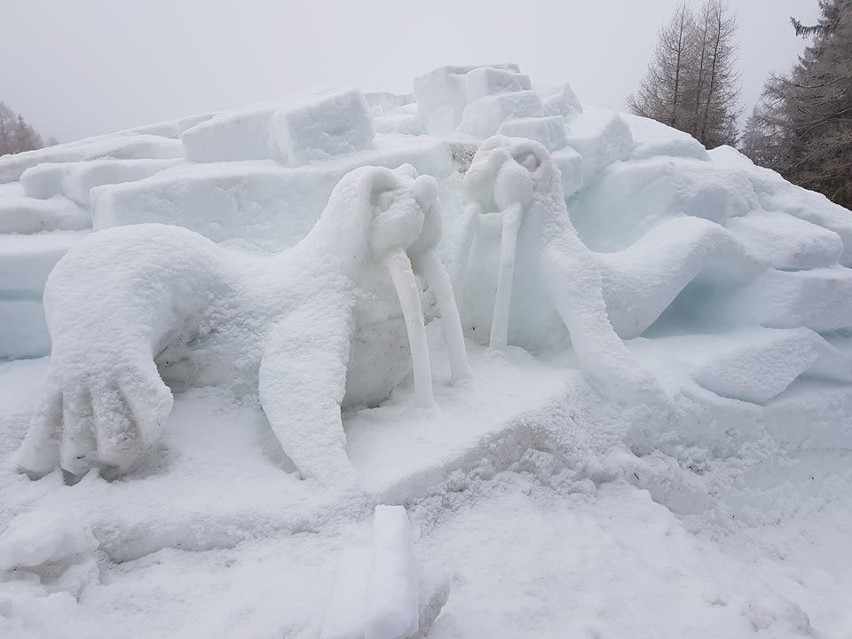 Słowacja: W Tatrach ruszył festiwal lodowych rzeźb [GALERIA]