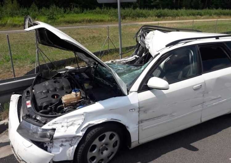 Wypadek na A1 w Żorach: wezwano śmigłowiec LPR. Trzy osoby ranne