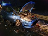Wypadek w Sance. Zderzenie dwóch samochodów osobowych, dwie osoby poszkodowane i utrudnienia na drodze