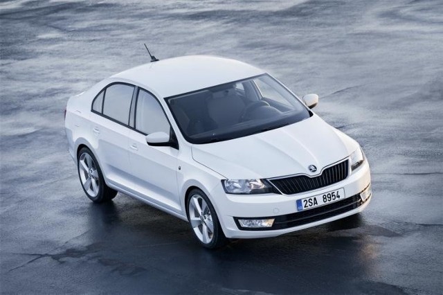 Skoda Rapid - nowy model z Czech już jesienią. Zobacz zdjęcia