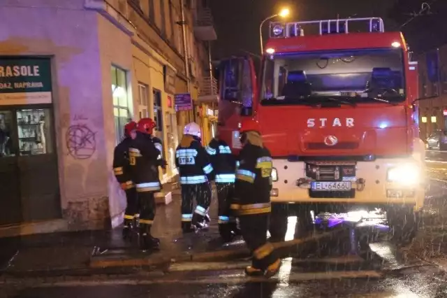 Pożar kamienicy przy ul. Rzgowskiej 17.