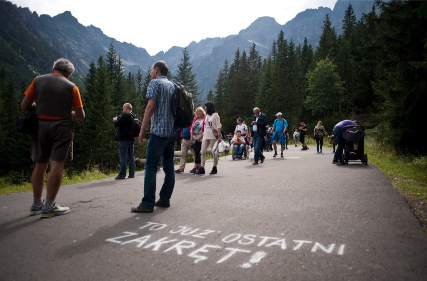 Tatry. Eksperyment na drodze do Morskiego Oka. Testy nowego rodzaju asfaltu