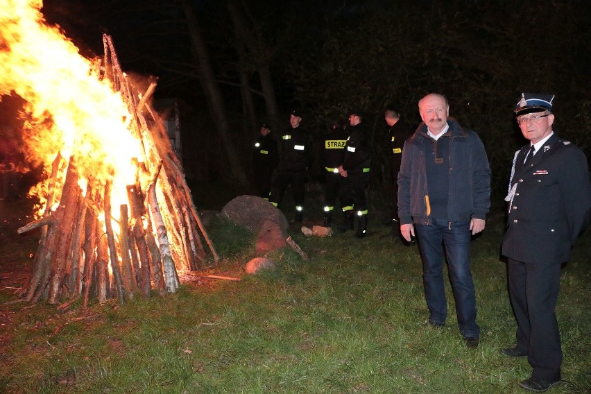Z okazji rocznicy Chrztu Polski rozpalili ognisko w kolebce wsi