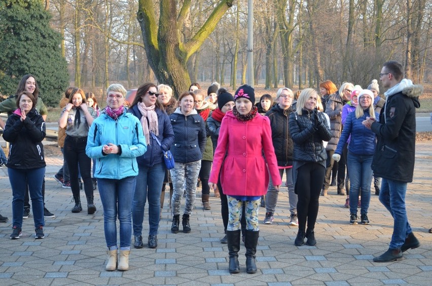 Głogów zatańczył przeciwko przemocy wobec kobiet