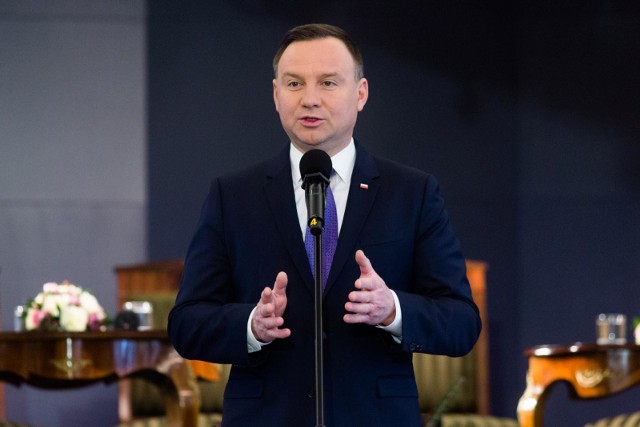 Prezydent złożył 67 wizyt zagranicznych, przyjął 97 szefów państw, rządów i następców tronów