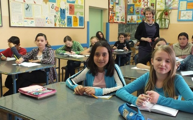 Justyna Zapała-Jeśko podczas lekcji matematyki w klasie Vc, której jest wychowawczynią.