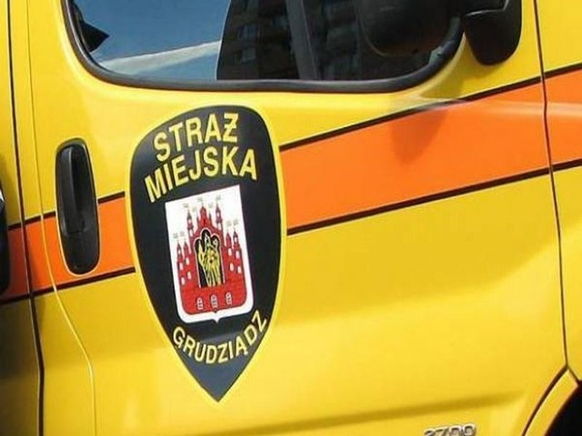 Strażnik miejski z Grudziądza jechał pod wpływem alkoholu. Miał wypadek