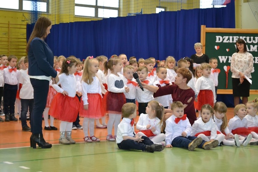 Gołcza. Dzień Babci i Dziadka w biało-czerwonych barwach