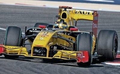 Robert Kubica z teamu Renault zaczął nowy sezon Formuły 1 Fot. PAP/EPA/Ali Haider