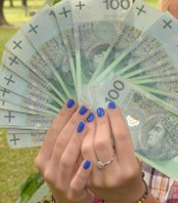 Praca za 10 tysięcy złotych? Są takie oferty w urzędzie pracy!