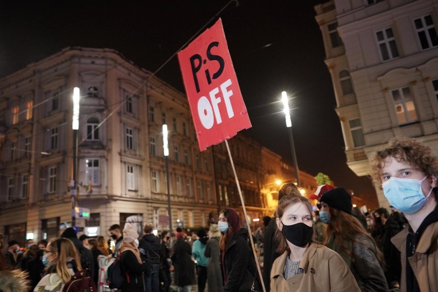 Protesty przeciwko zakazowi aborcji trwają w Polsce od...