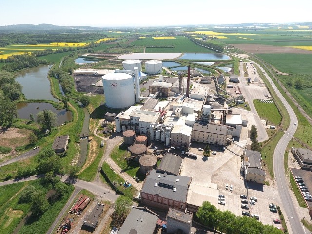 Südzucker Polska S.A. jest częścią europejskiego koncernu Südzucker.Obecnie produkuje cukier w 4 cukrowniach: Cerekiew, Ropczyce,  Świdnica i Strzelin (na zdjęciu).