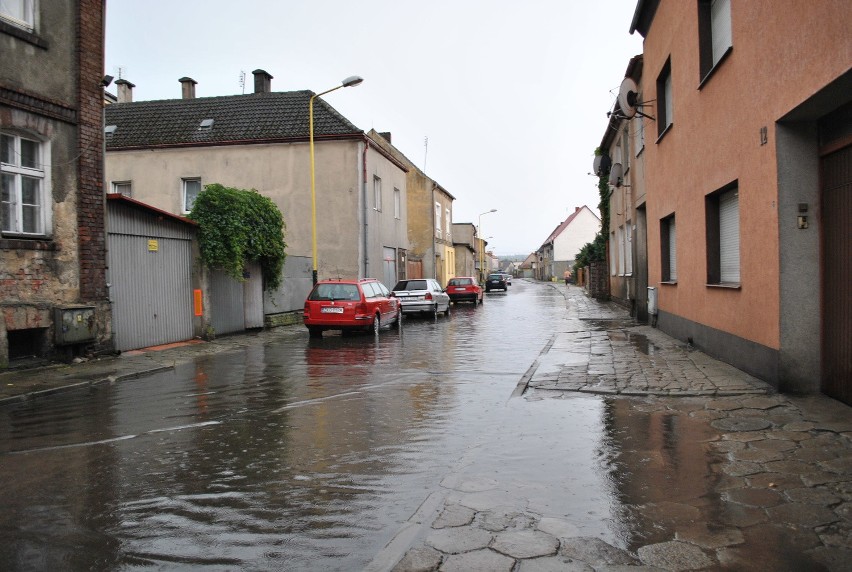 Nad całym regionem przechodzą gwałtowne burze....